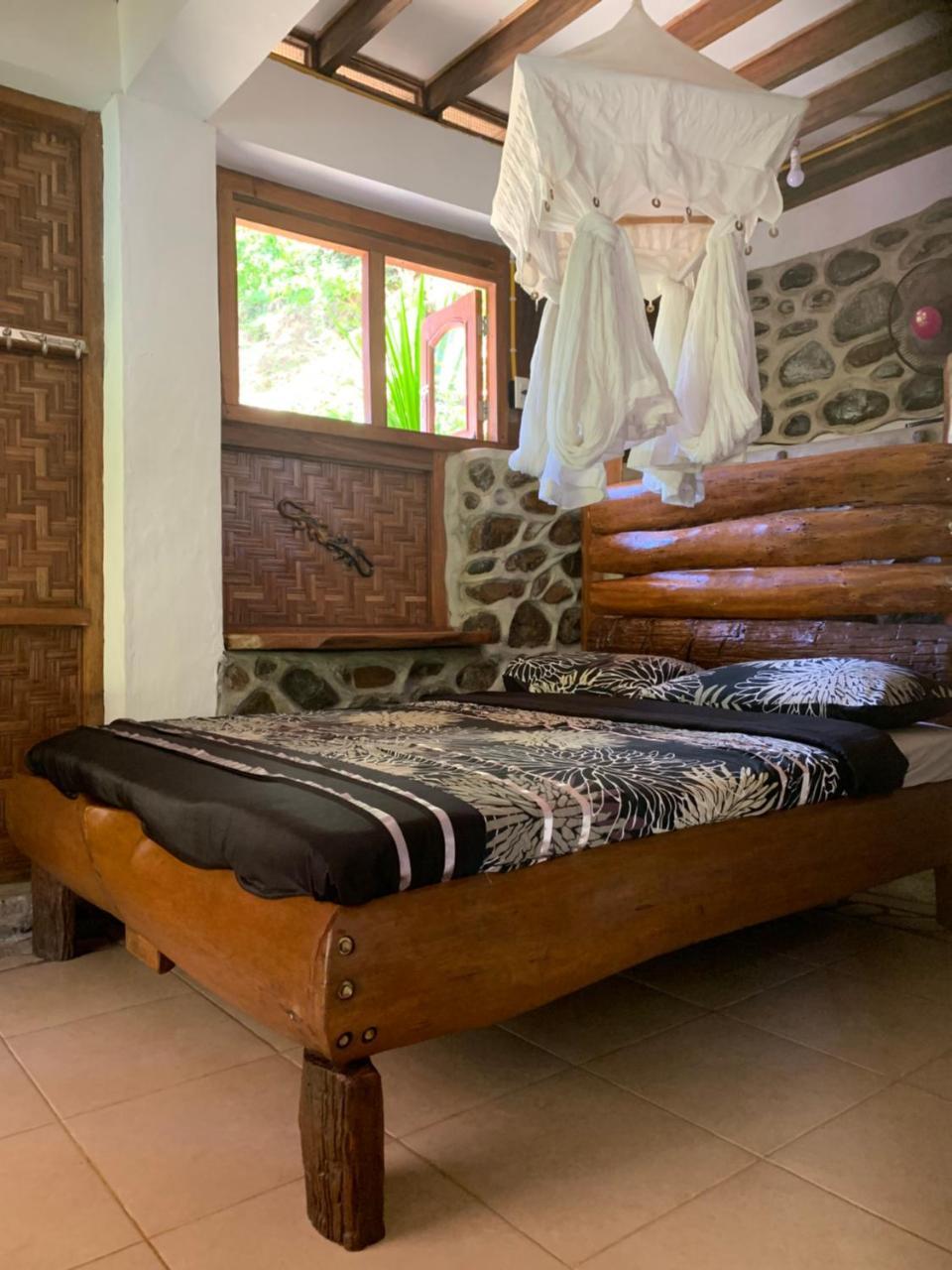 Kupu Kupu Garden Guest House & Cafe Букіт-Лаванґ Екстер'єр фото